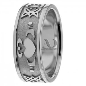 Clyde Claddagh 8.50mm Wide Wedding Ring